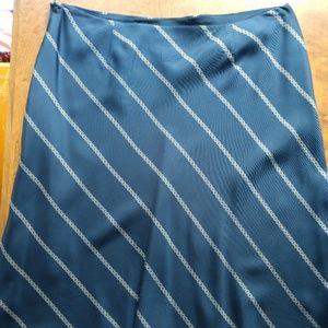Brooks Brothers Silk Skirt in Navy Print size 12